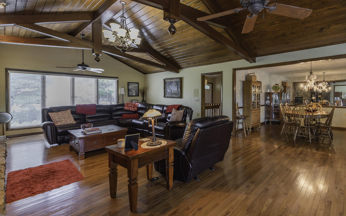 6487 Fairview Road Hixson, TN 37343 - Photo 10 of 47 DSC_8136