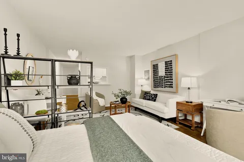 $264,000 | 1301 20th Street Northwest, Unit 817, Washington, DC 20036