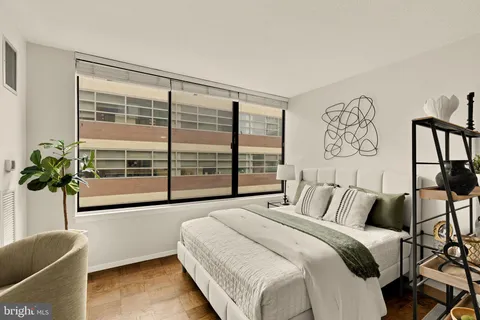 $265,000 | 1301 20th Street Northwest, Unit 817, Washington, DC 20036