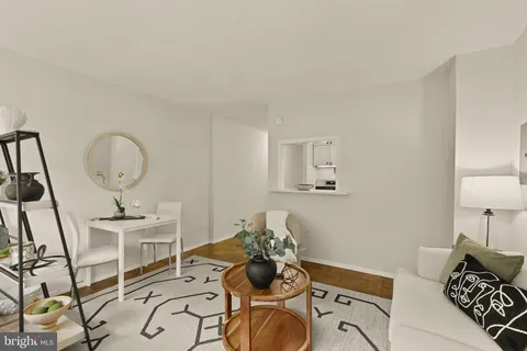 $265,000 | 1301 20th Street Northwest, Unit 817, Washington, DC 20036