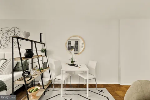 $265,000 | 1301 20th Street Northwest, Unit 817, Washington, DC 20036