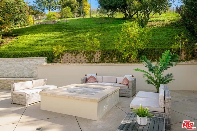 $1,539,000 | 6652 Buttonwood Avenue, Oak Park, CA 91377