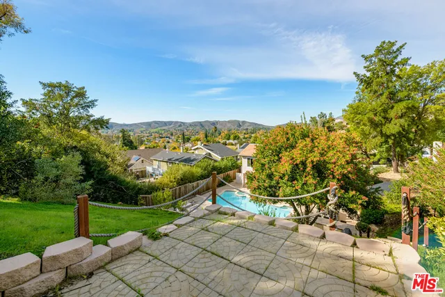 $1,539,000 | 6652 Buttonwood Avenue, Oak Park, CA 91377