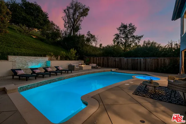 $1,539,000 | 6652 Buttonwood Avenue, Oak Park, CA 91377