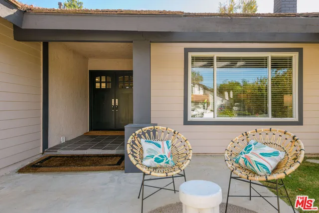 $1,539,000 | 6652 Buttonwood Avenue, Oak Park, CA 91377