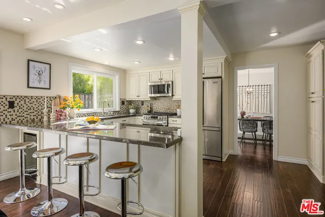 $1,539,000 | 6652 Buttonwood Avenue, Oak Park, CA 91377