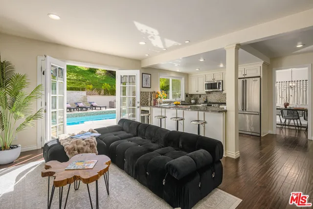 $1,539,000 | 6652 Buttonwood Avenue, Oak Park, CA 91377