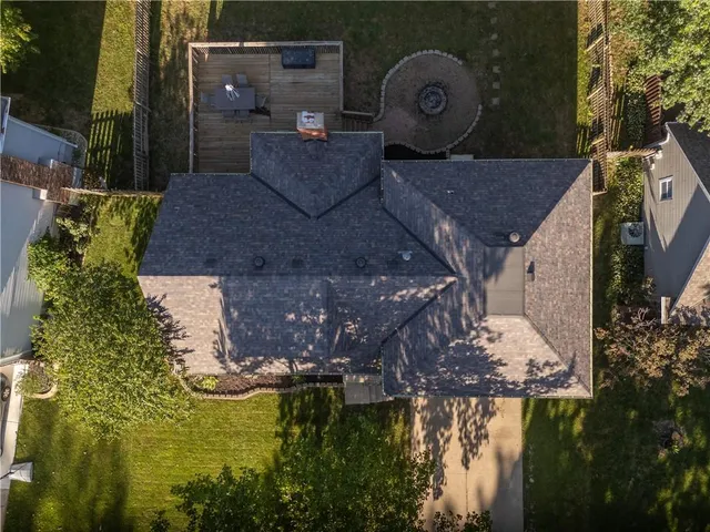 $331,000 | 1604 Southwest 21st Street, Blue Springs, MO 64015