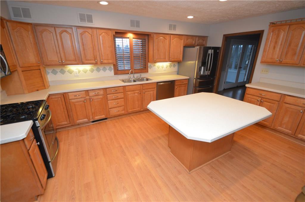 6818 Five Points Road Indianapolis, IN 46237 - Photo 15 of 46 Gallery Image 15