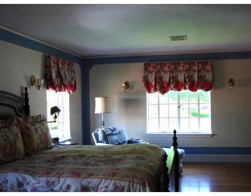 14 West Boulevard Road Newton, MA 02459 - Photo 4 of 8 Gallery Image 4