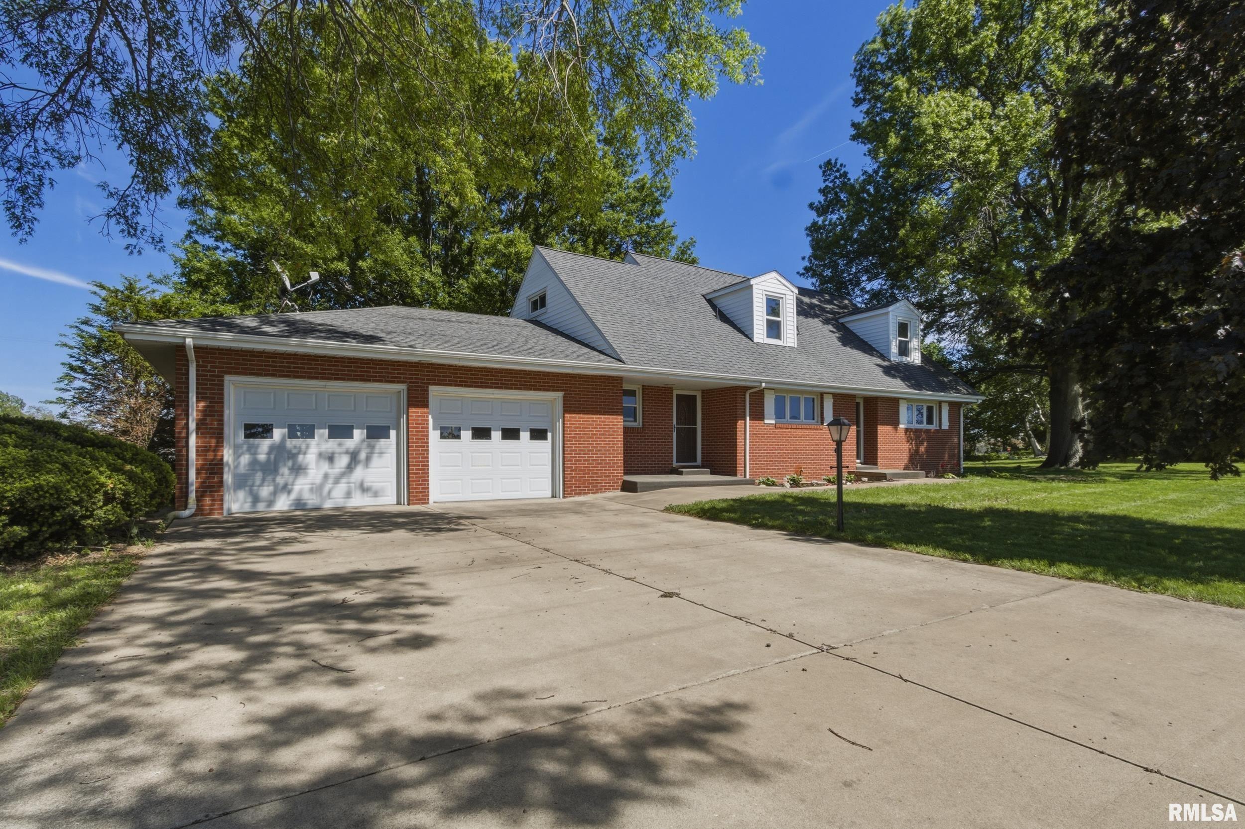 15465 Highway 67 Macomb, IL 61455 - Photo 1 of 40