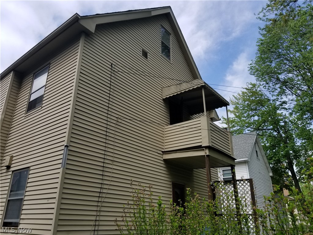 4223 Valley Road Cleveland, OH 44109 - Photo 6 of 8