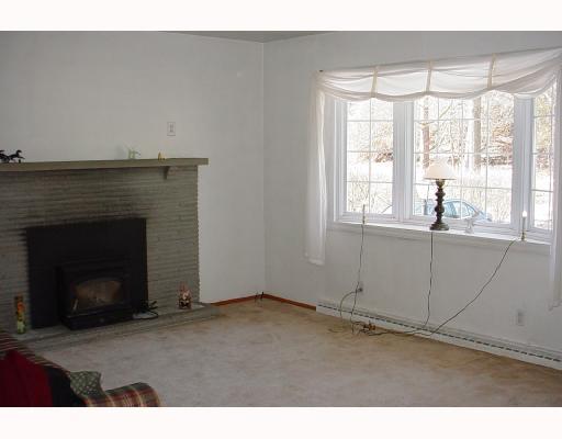 963 New Castle Road Slippery Rock, PA 16057 - Photo 6 of 8 Living Room.
