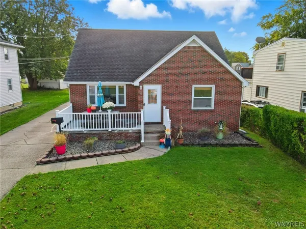 $289,900 | 63 Knowlton Avenue, Lackawanna, NY 14218