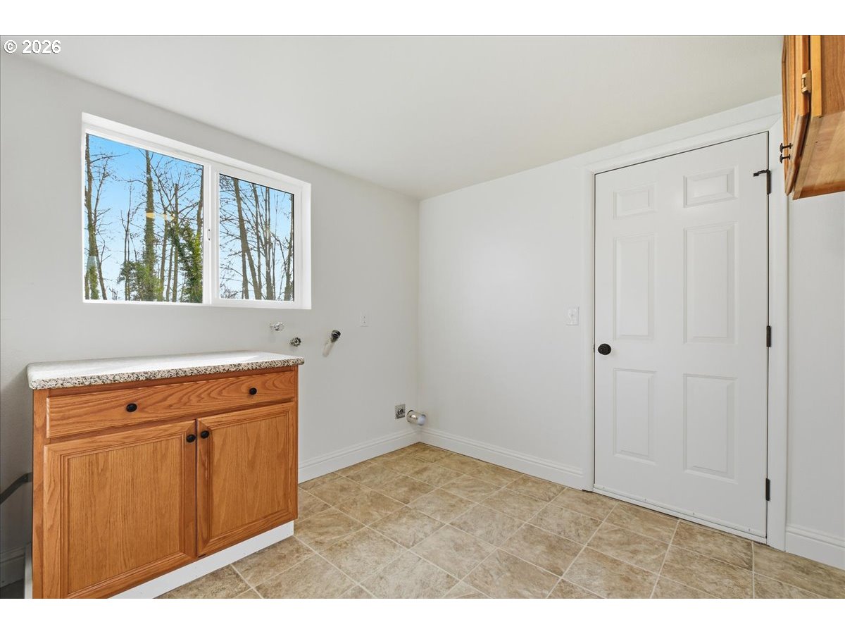 1025 Northwest Prindle Street Chehalis, WA 98532 - Photo 12 of 29