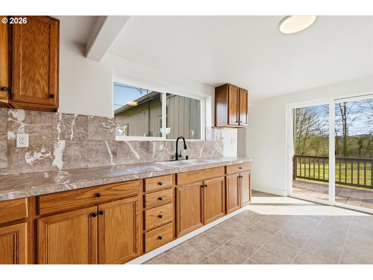 1025 Northwest Prindle Street Chehalis, WA 98532 - Photo 7 of 29