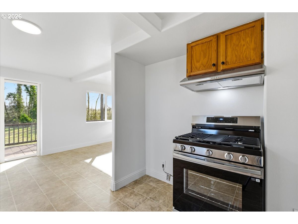 1025 Northwest Prindle Street Chehalis, WA 98532 - Photo 8 of 29