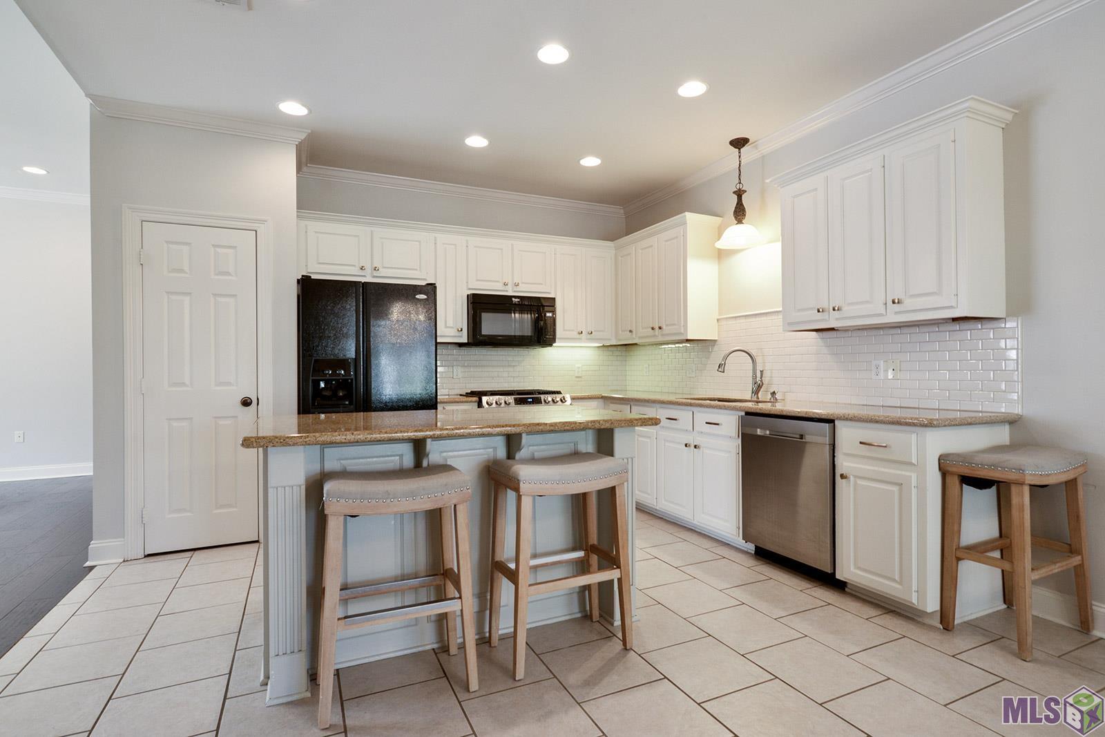 10153 Springvalley Avenue Baton Rouge, LA 70810 - Photo 5 of 14 Gallery Image 5