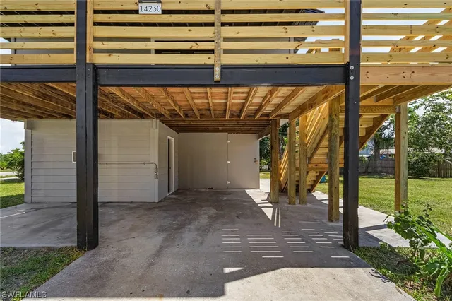 a view of outdoor space