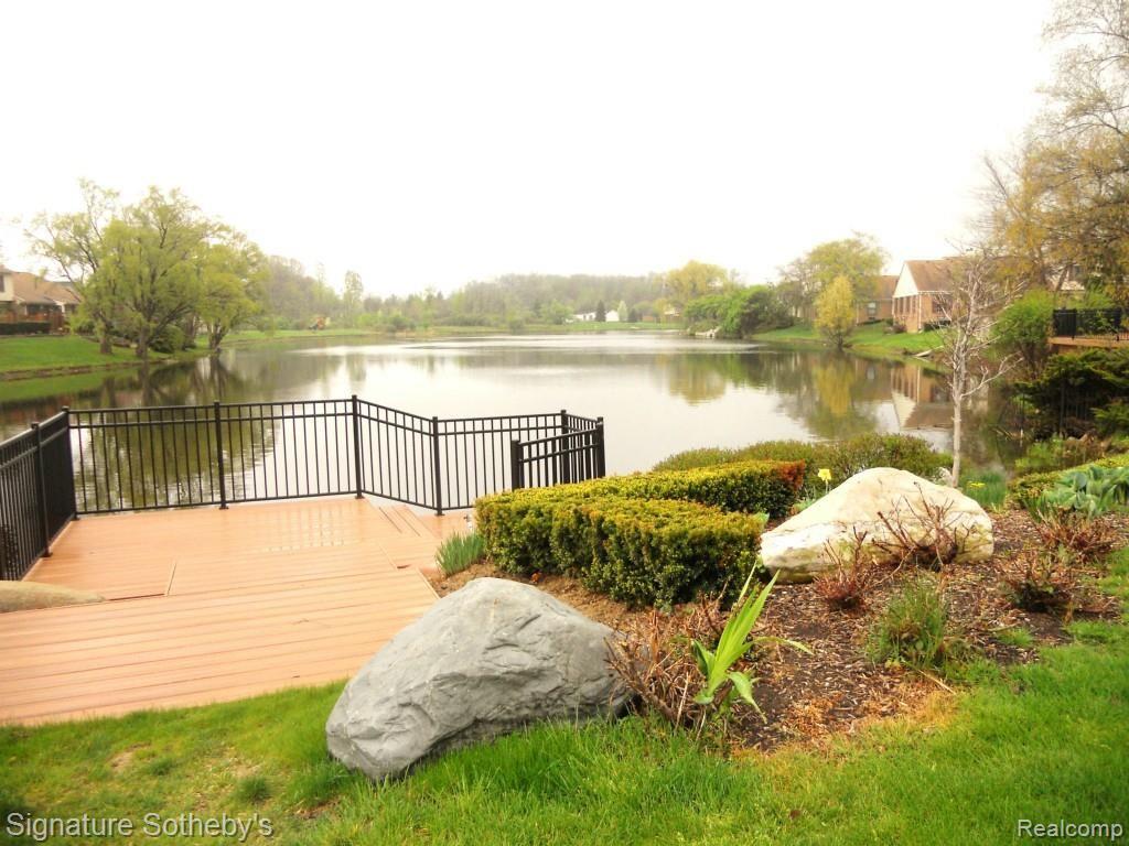22262 Pondview, Unit 19 Novi, MI 48375 - Photo 28 of 29