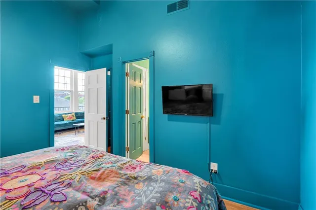 $340,000 | 4716 Annunciation Street, Unit 2E, New Orleans, LA 70115