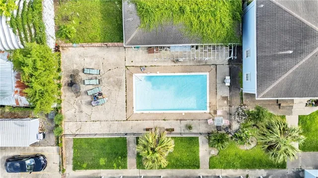 $340,000 | 4716 Annunciation Street, Unit 2E, New Orleans, LA 70115