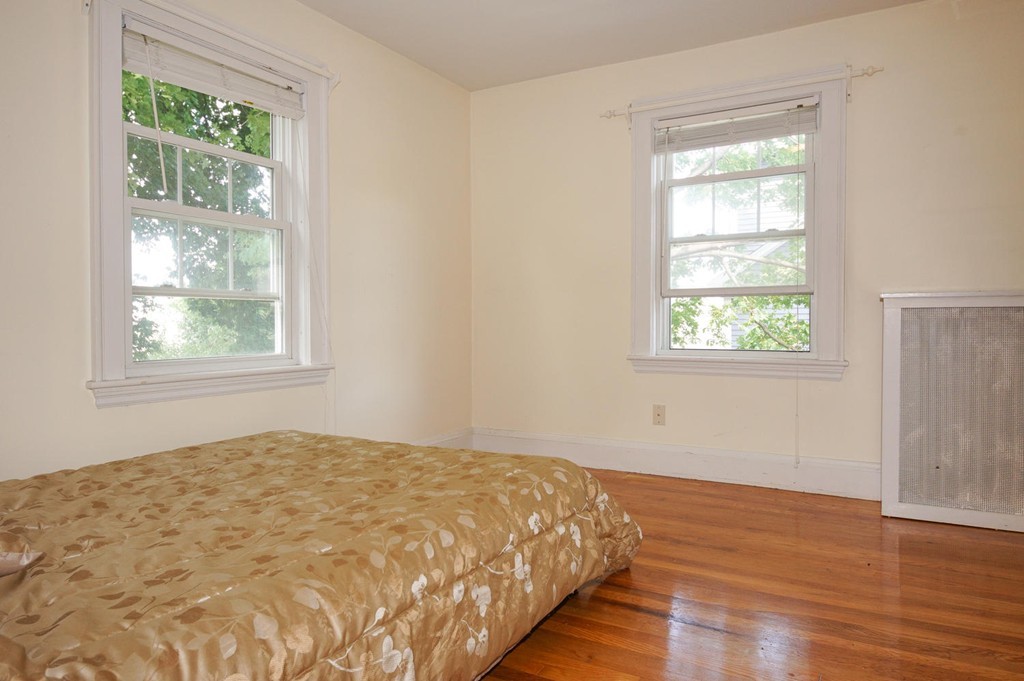 82 Bay State Road Belmont, MA 02478 - Photo 16 of 30