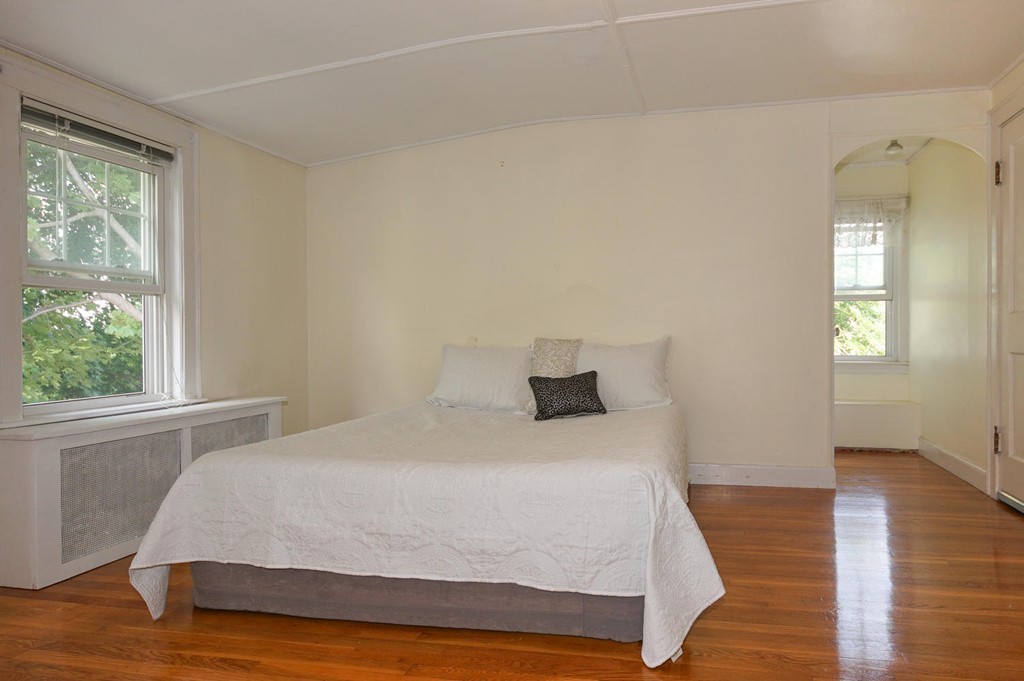 82 Bay State Road Belmont, MA 02478 - Photo 19 of 30