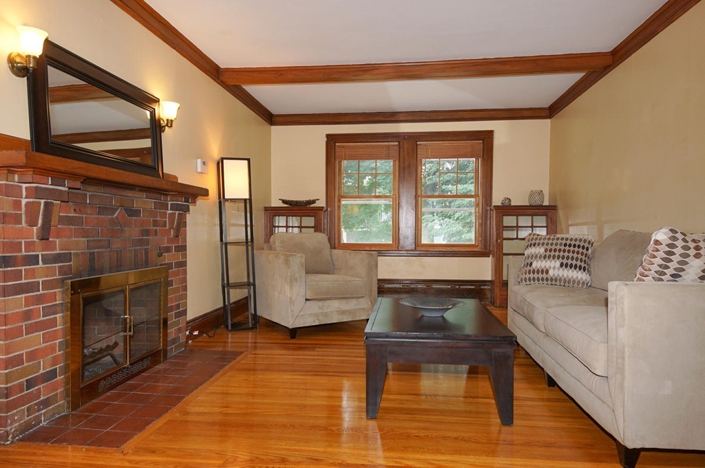 82 Bay State Road Belmont, MA 02478 - Photo 3 of 30