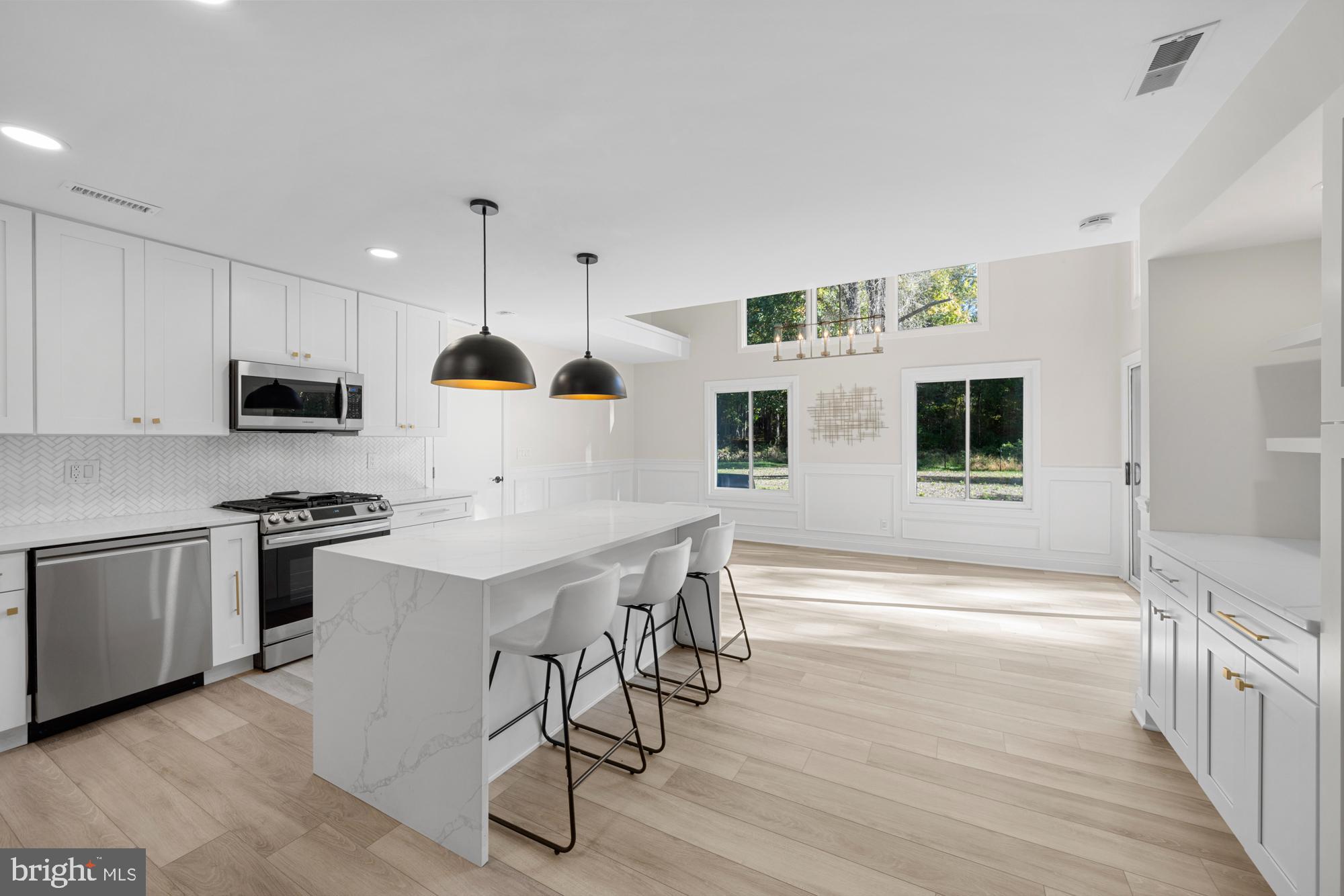 135 Heritage Road Sewell, NJ 08080 - Photo 12 of 70 Gallery Image 12