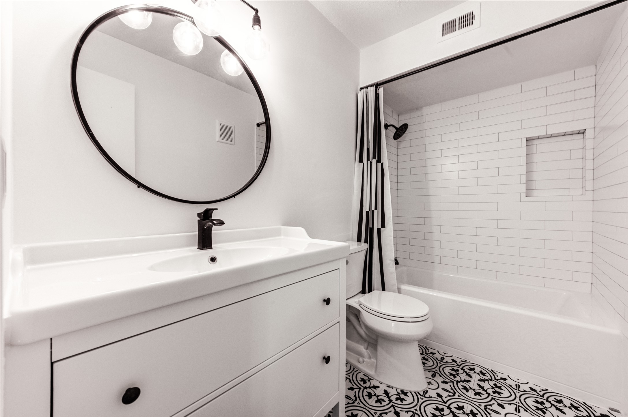 7657 Cambridge Street, Unit 7657 Houston, TX 77054 - Photo 31 of 35