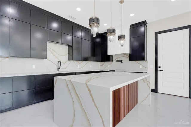 $550,000 | 2801 East Zarzamora Avenue, Hidalgo, TX 78557