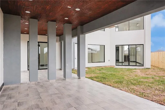 $550,000 | 2801 East Zarzamora Avenue, Hidalgo, TX 78557