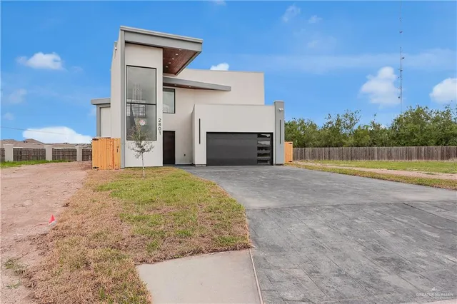$550,000 | 2801 East Zarzamora Avenue, Hidalgo, TX 78557