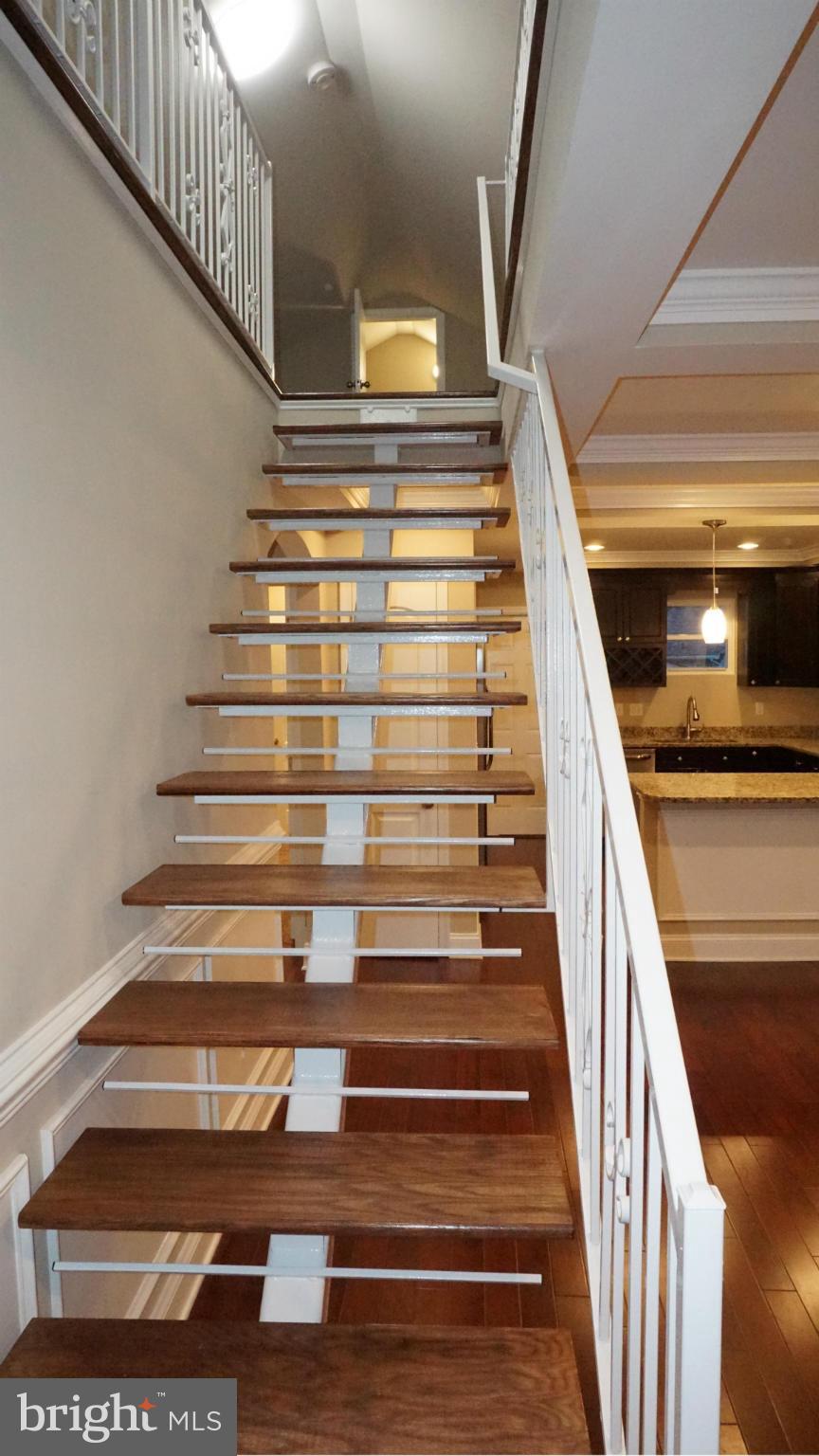 6922 Sollers Point Road Baltimore, MD 21222 - Photo 11 of 30 a view of entryway