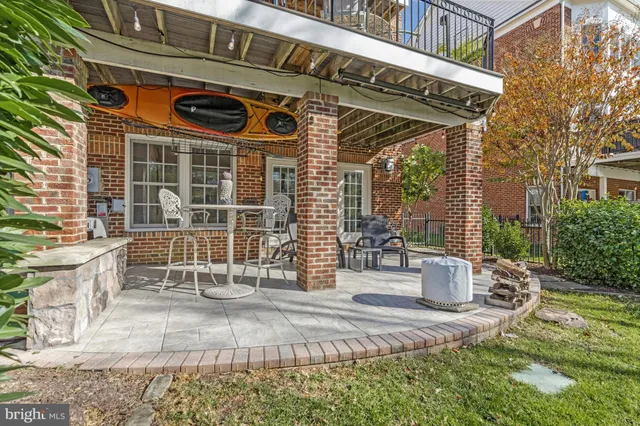 $875,000 | 18527 Bear Creek Terrace, Leesburg, VA 20176