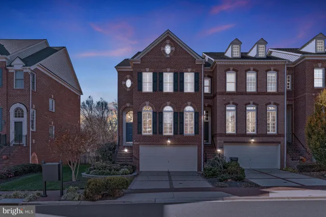 $875,000 | 18527 Bear Creek Terrace, Leesburg, VA 20176