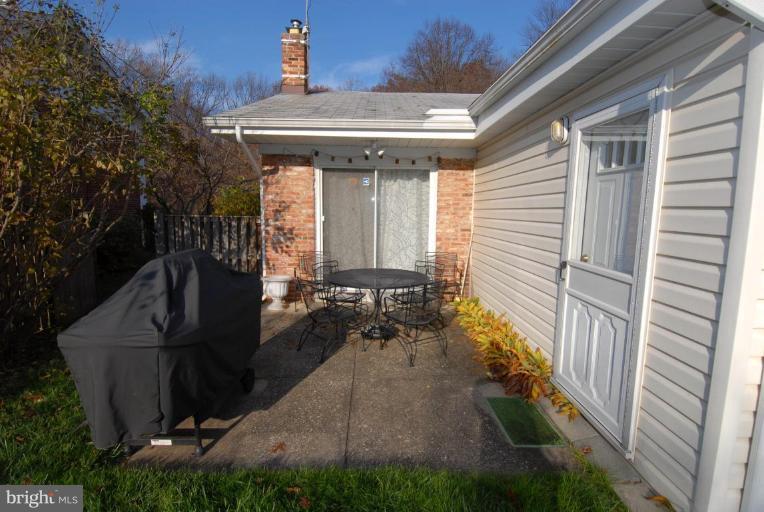 910 Loxford Terrace Silver Spring, MD 20901 - Photo 17 of 18 Patio
