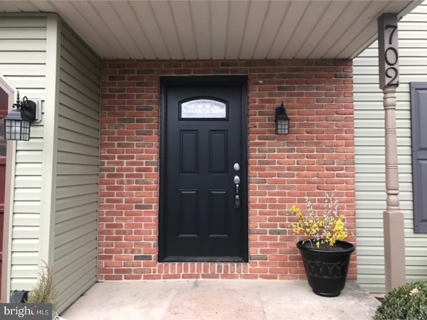 702 Broadcasting Road Wyomissing, PA 19610 - Photo 2 of 24