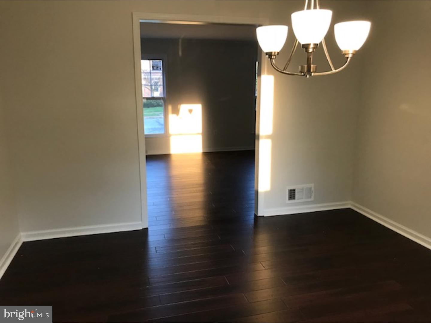 702 Broadcasting Road Wyomissing, PA 19610 - Photo 5 of 24