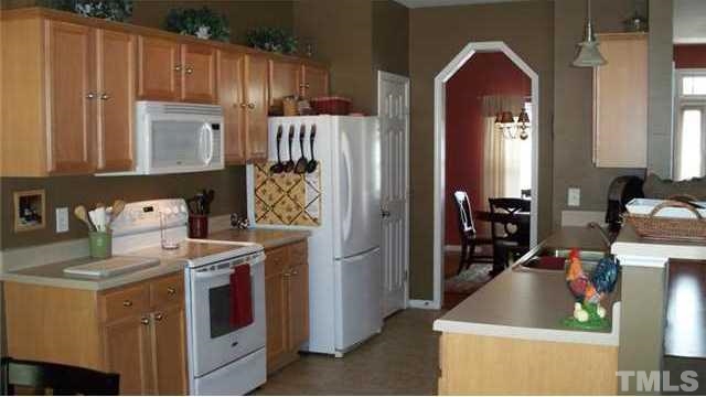 3545 Sunbright Lane Raleigh, NC 27610 - Photo 5 of 25