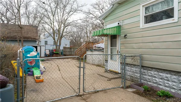 $109,000 | 27 Johnson Street, Lackawanna, NY 14218