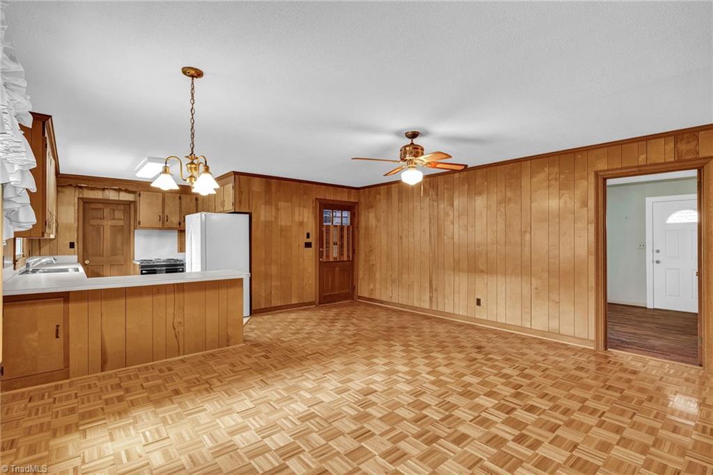 2725 Happy Hill Road Lexington, NC 27295 - Photo 9 of 24 Gallery Image 9