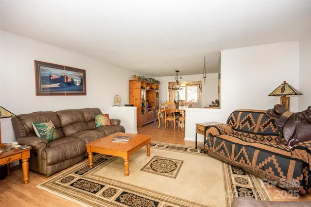 $850,000 | 646 Longview Road, Statesville, NC 28625