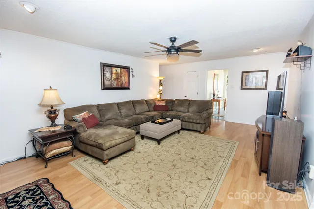 $850,000 | 646 Longview Road, Statesville, NC 28625