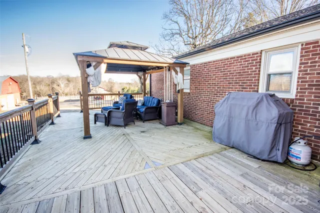 $850,000 | 646 Longview Road, Statesville, NC 28625