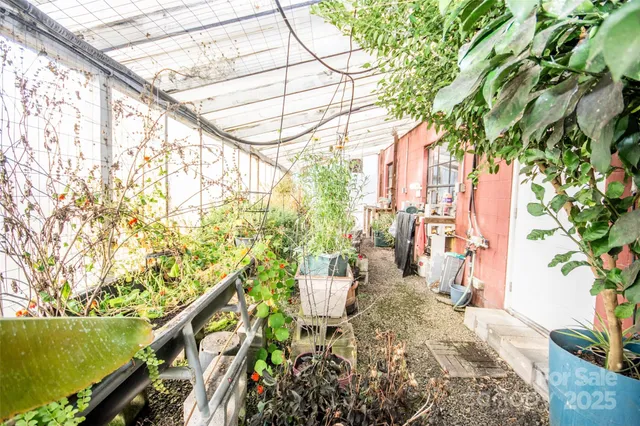 $850,000 | 646 Longview Road, Statesville, NC 28625