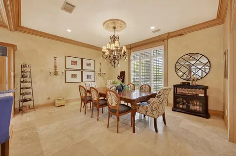 $679,000 | 4627 Collinwood Avenue, Fort Worth, TX 76107