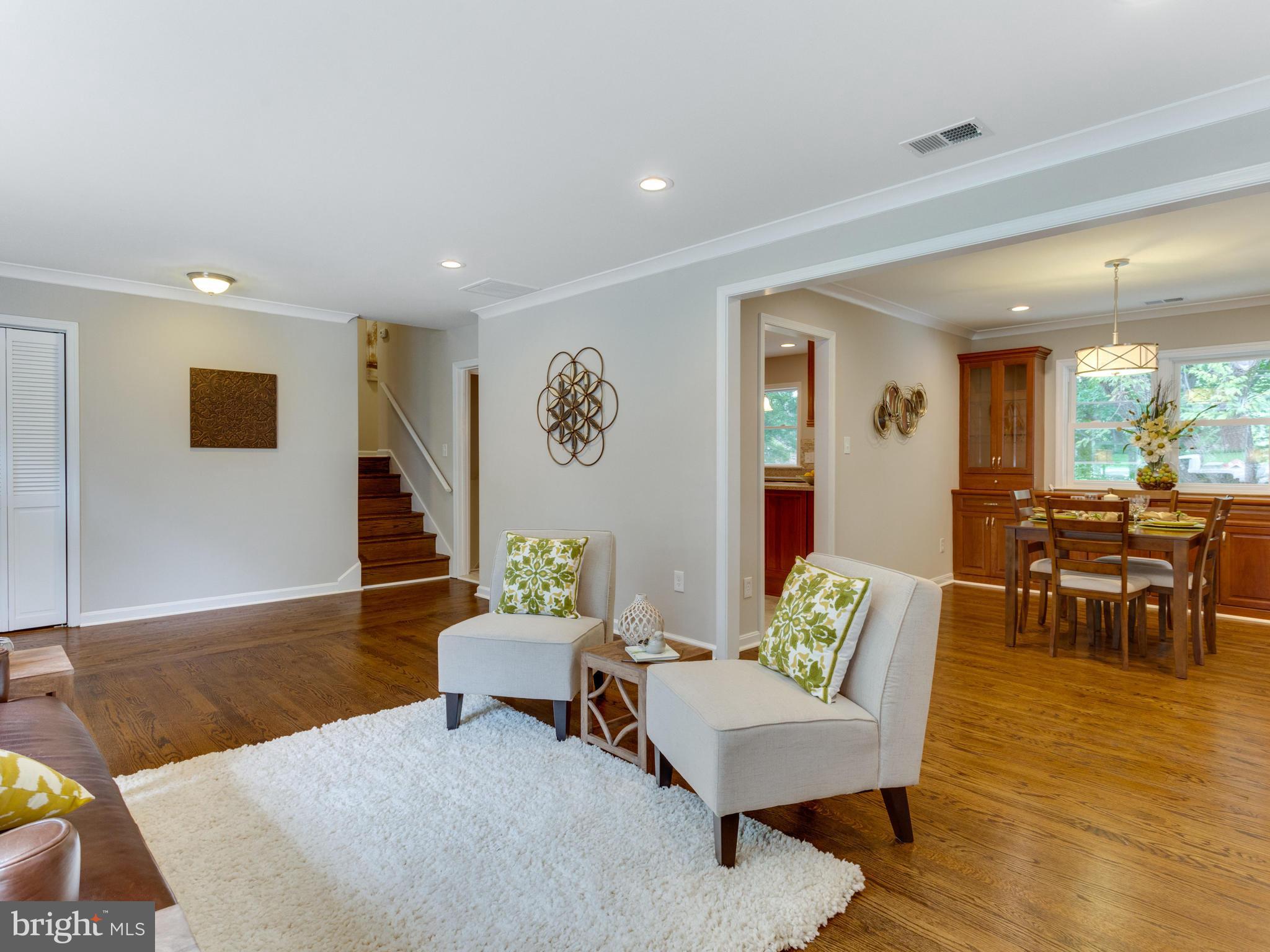 8532 Springman Street Alexandria, VA 22309 - Photo 5 of 30 Living Room