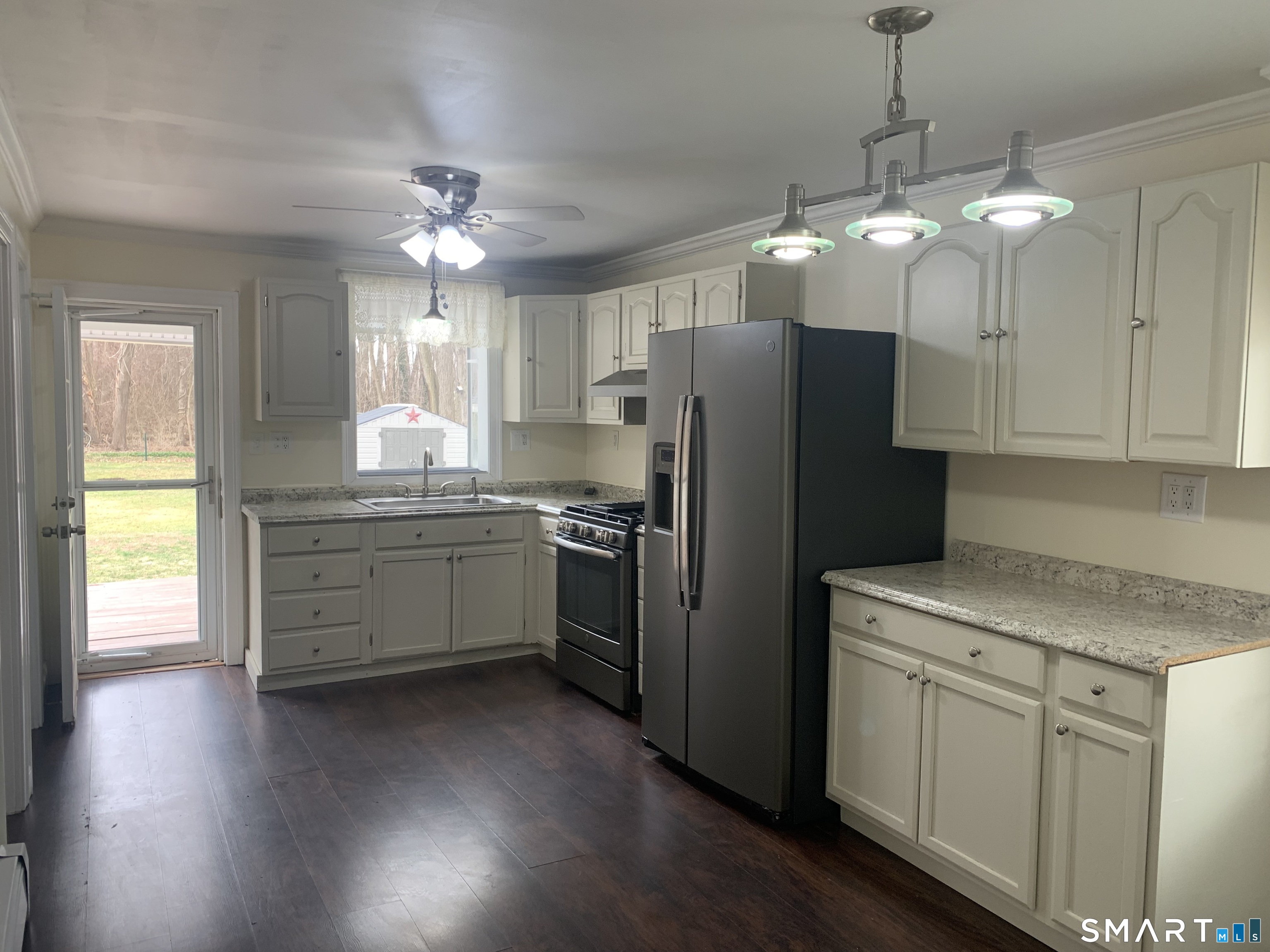 54 Brainard Road Enfield, CT 06082 - Photo 8 of 29 Kitchen